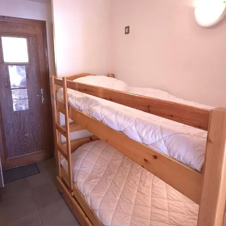 Appartement Le Centre - Pour 4 Personnes Mae-3346